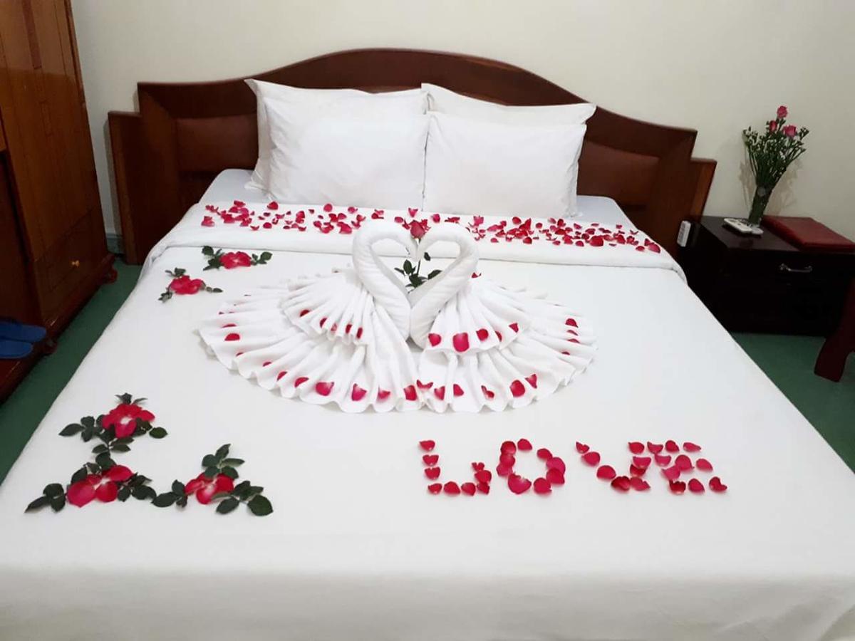 Hung Vuong Hotel Pleiku Exterior photo